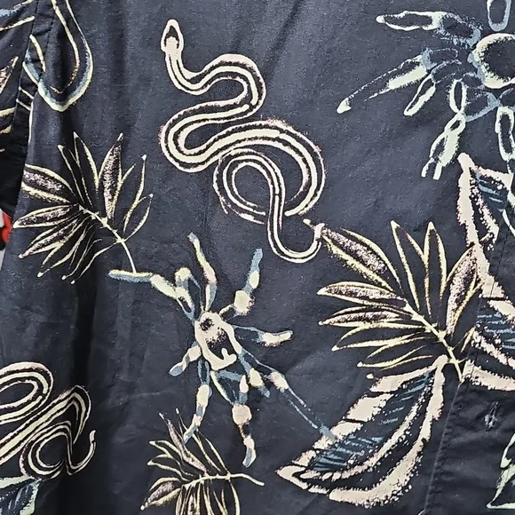 Roark Tropakill Navy Floral Short Sleeve‎ Shirt Large New - Picture 5 of 7